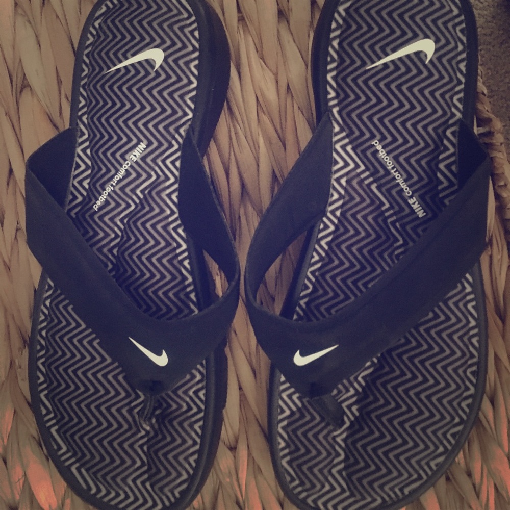 Nike thong sandals